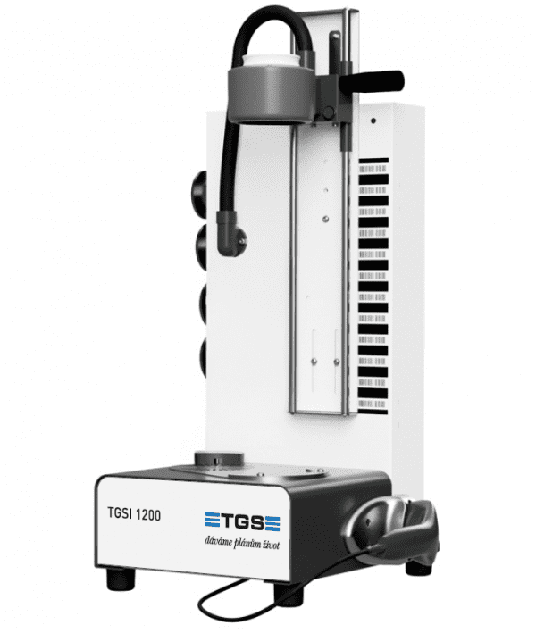 Equipment for thermal clamping of tools